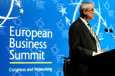 5th European Business Summit The fifth European Business Summit was a huge success. A record number of more than 2.600 business leaders, policy makers - including 9 European Commissioners - journalists, NGOs and academics gathered in Tour&Taxis to contribute to a more performing European Union. Vladimír Spidla CE | Brussels - Tour et Taxis | P-012811/00-18 | 16/03/2007