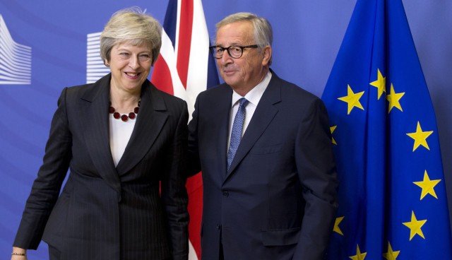 brexit, Mayová, Juncker