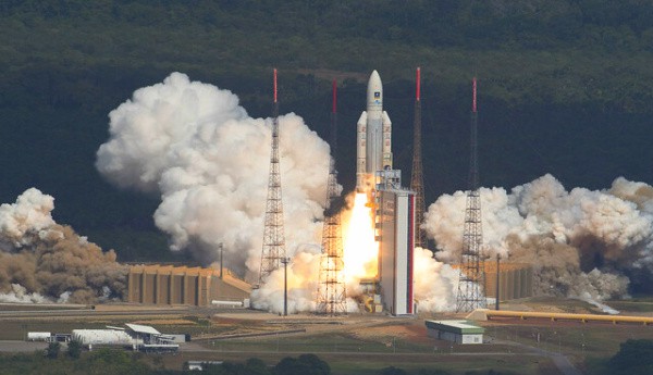 Start rakety Ariane 5 nesoucí do kosmu satelity Galileo