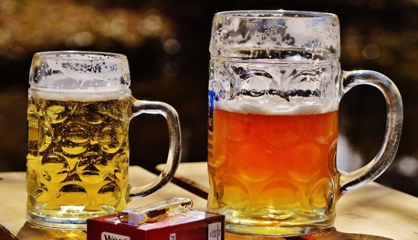 Češi obsazují přední příčky ve spotřebě alkoholu i cigaret