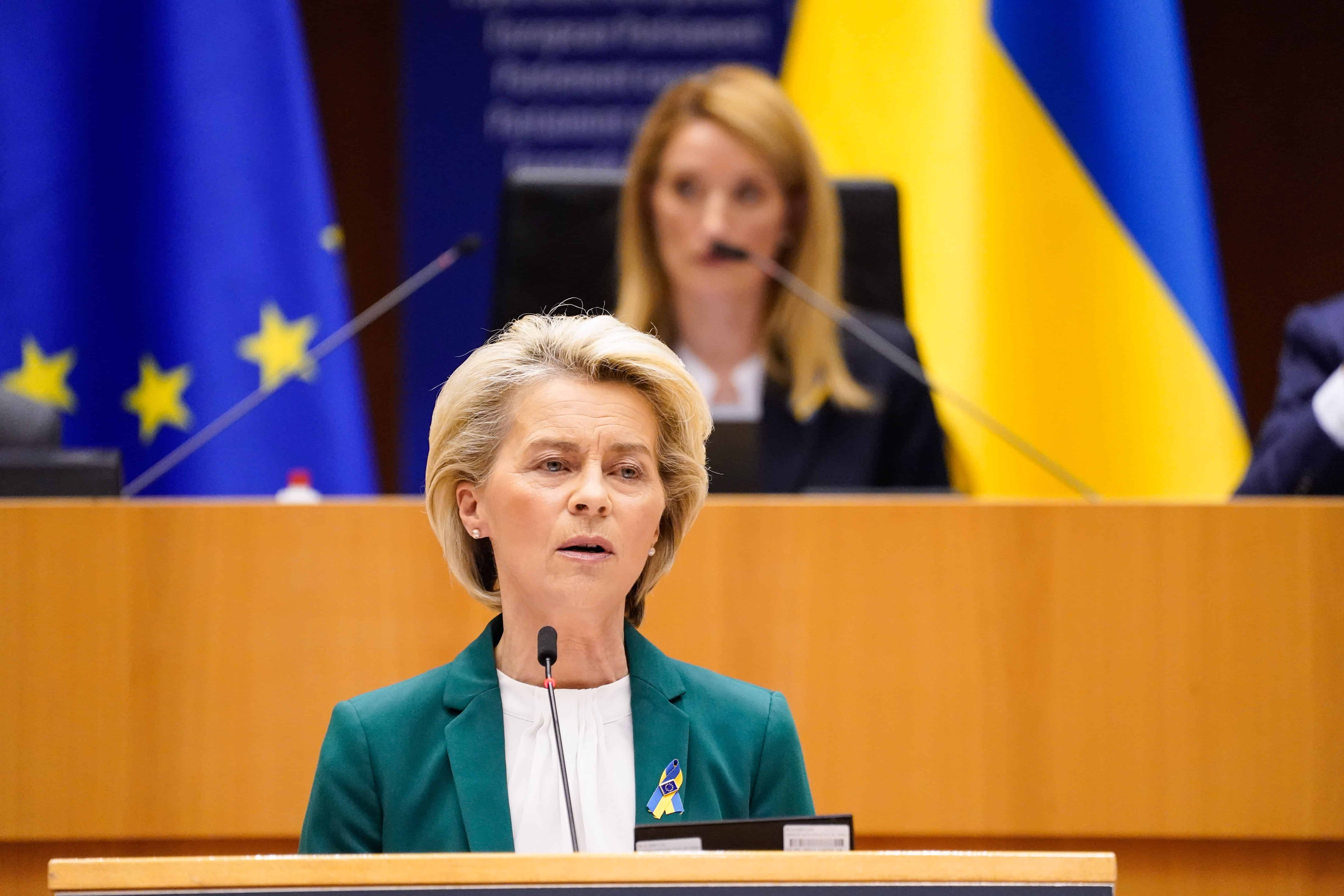 Předsedkyně Evropské komise Ursula von der Leyenová během plenárního zasedání Evropského parlamentu.