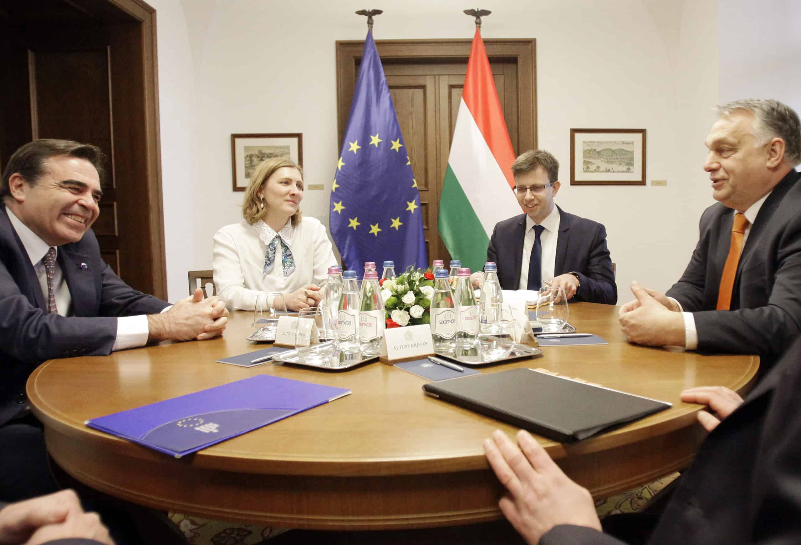 Přečtete si více ze článku Jak se vyvíjí vztah EU a Maďarska?