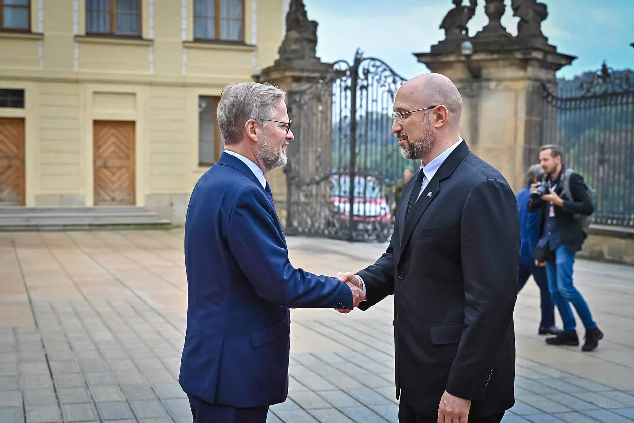 Přečtete si více ze článku Čeští ministři se 31. října v Kyjevě zúčastní zasedání s ukrajinskou vládou